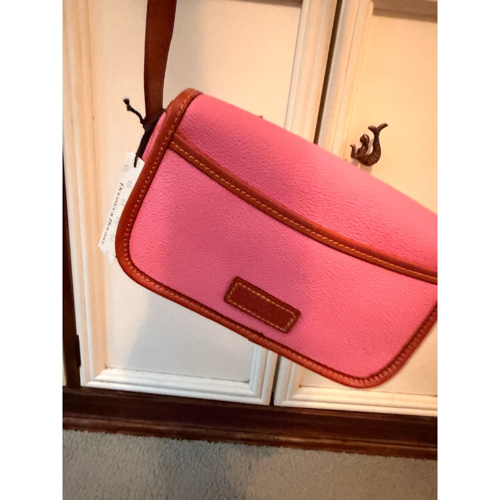 Dooney & Bourke Crossbody Bag Womens Small Pink All Weather Leather Vintage NWT - Picture 4 of 5